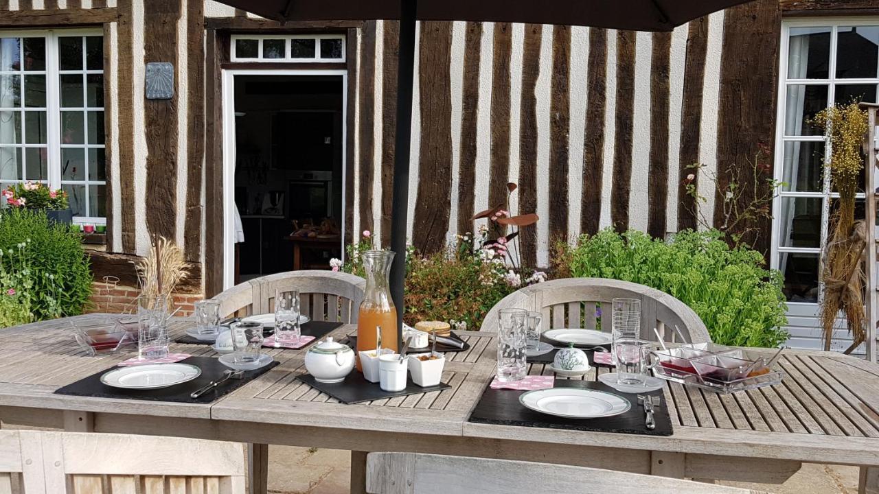 Bed and Breakfast La Charretterie Bacqueville-en-Caux Esterno foto