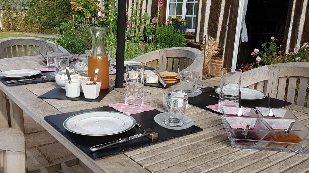 Bed and Breakfast La Charretterie Bacqueville-en-Caux Esterno foto